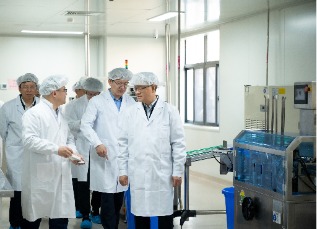 �������ŵ�ί����ǡ���˾����Ǭ�˵���������ҩ